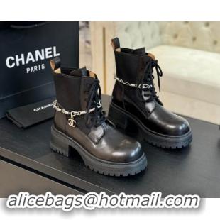 Sumptuous Chanel Bleached Calfskin Lace-up Ankle Boots with CC Chain Charm Black 909080