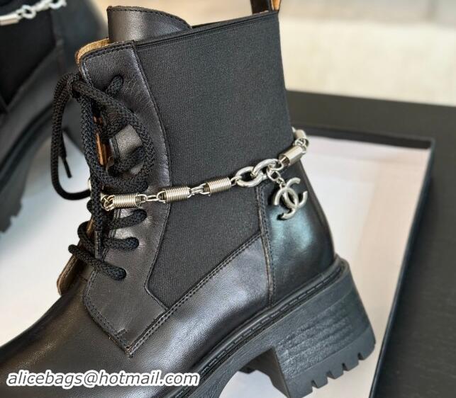 Sumptuous Chanel Bleached Calfskin Lace-up Ankle Boots with CC Chain Charm Black 909080