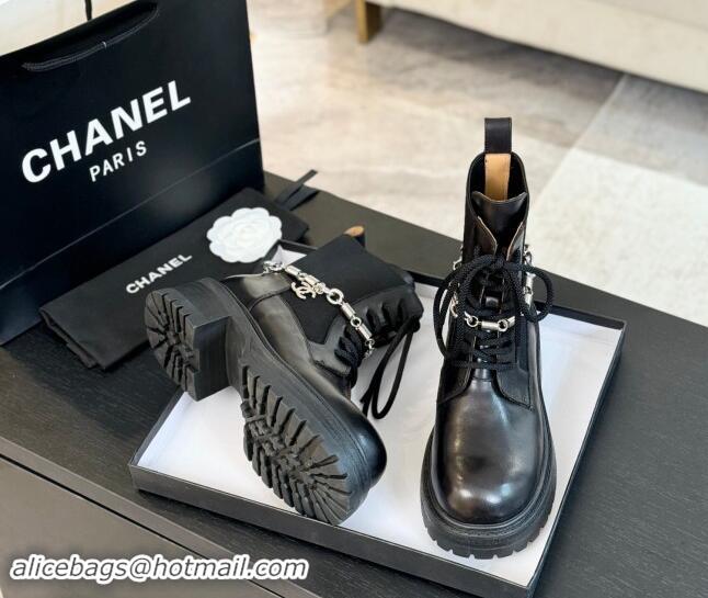 Sumptuous Chanel Bleached Calfskin Lace-up Ankle Boots with CC Chain Charm Black 909080