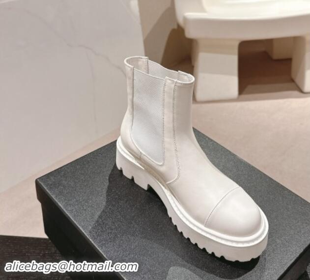 Perfect Chanel Calfskin Chelsea Platform Ankle Boots White 909083