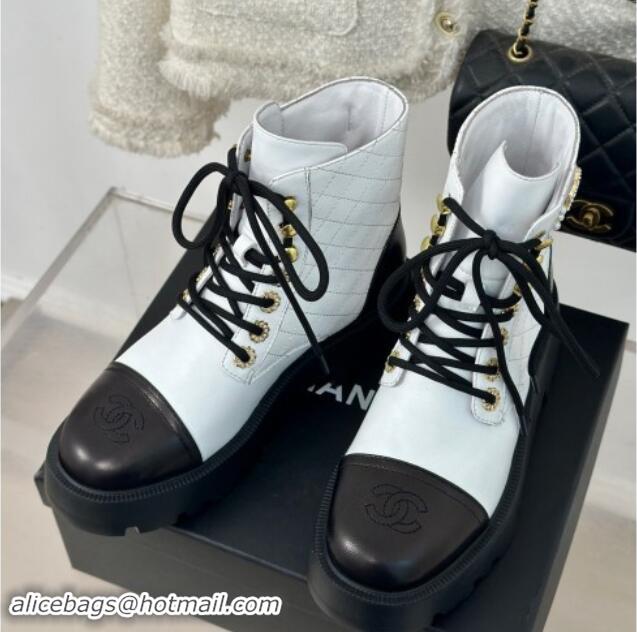 Fashion Chanel Quilted Calfskin Lace-up Platform Ankle Boots with Pearls CC Patch White 909092