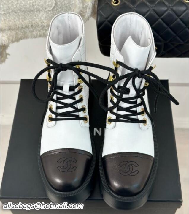 Fashion Chanel Quilted Calfskin Lace-up Platform Ankle Boots with Pearls CC Patch White 909092