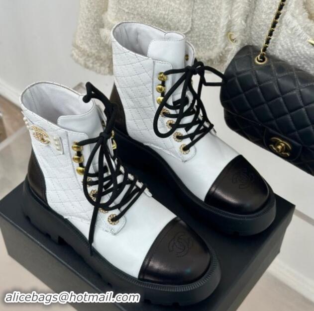 Fashion Chanel Quilted Calfskin Lace-up Platform Ankle Boots with Pearls CC Patch White 909092