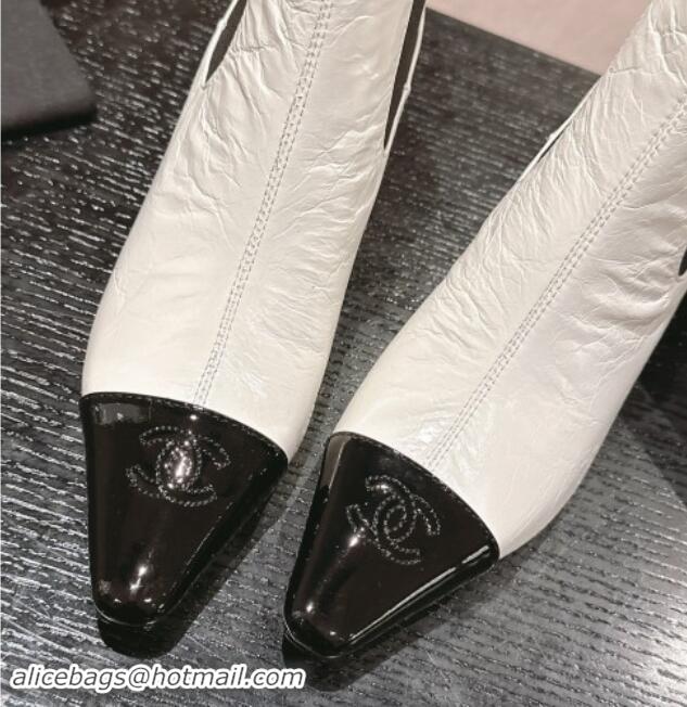 Luxurious Chanel Aged Calfskin Heel Pointed Ankle Boots White 909098