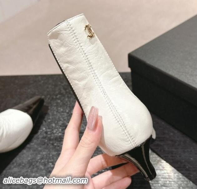 Luxurious Chanel Aged Calfskin Heel Pointed Ankle Boots White 909098