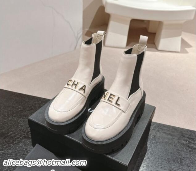 Grade Chanel Calfskin Chelsea Platform Ankle Boots with CHANEL Band White 909110