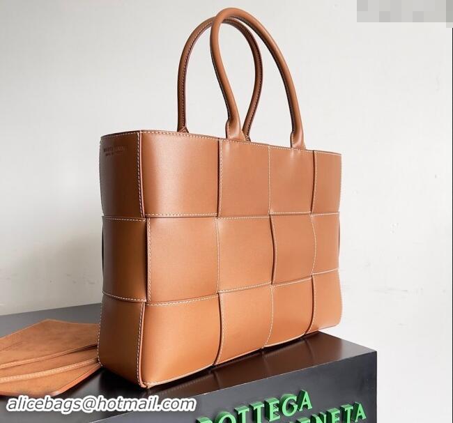 Reasonable Price Bottega Veneta Medium Arco Tote Bag in Intrecciato Leather 729244 Brown 2024