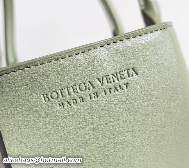 Luxury Discount Bottega Veneta Medium Arco Tote Bag in Intrecciato Leather 729244 Sage Green 2024