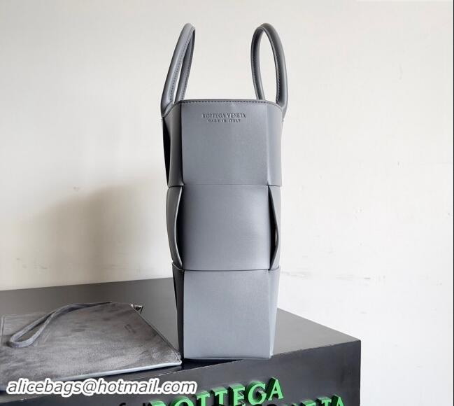 Super Quality Bottega Veneta Medium Arco Tote Bag in Intrecciato Leather 729244 Thunder Grey 2024