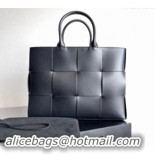 Most Popular Bottega Veneta Medium Arco Tote Bag in Intrecciato Leather 729244 Black 2024