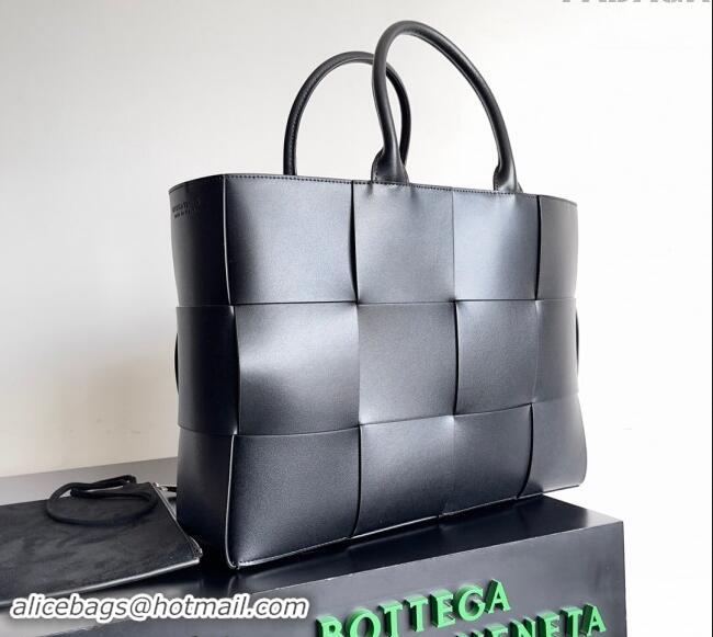 Most Popular Bottega Veneta Medium Arco Tote Bag in Intrecciato Leather 729244 Black 2024