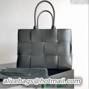 Promotional Bottega Veneta Medium Arco Tote Bag in Intrecciato Leather 729244 Dark Moss Green 2024