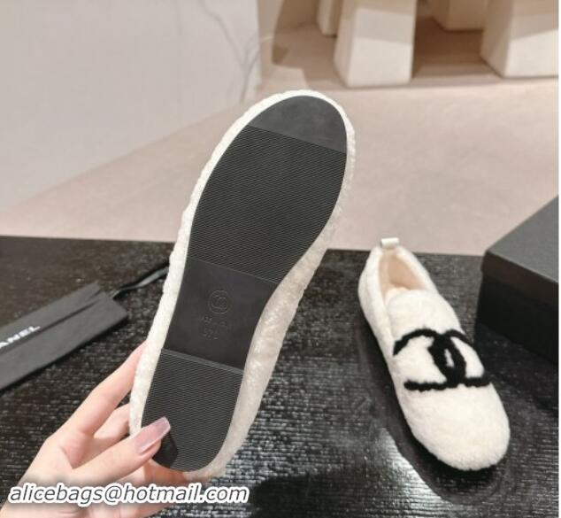 Grade Quality Chanel Wool Fur Flat CC Loafers White 910010