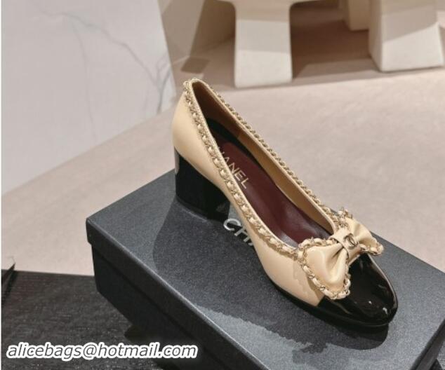 Sumptuous Chanel Calfskin Pumps with Chain and Bow Beige 910019