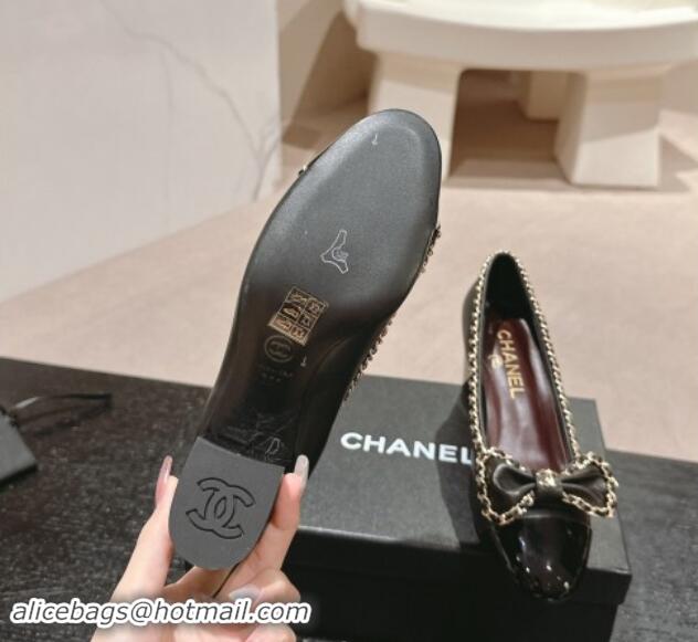 Luxurious Chanel Calfskin Pumps with Chain and Bow Black 910020