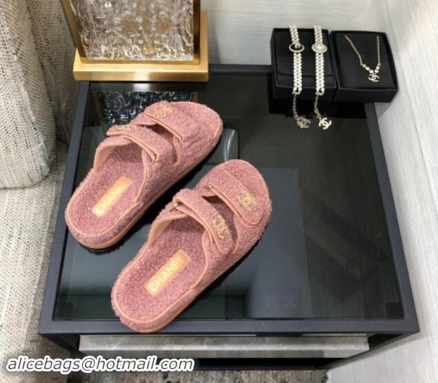 Sophisticated Chanel Fur Flat Strap Slides Sandal with Chain CC Pink 910041