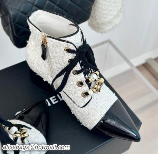 Charming Chanel Tweed & Patent Calfskin Lace-up Ankle Boots with Sequins and Beads White 910055