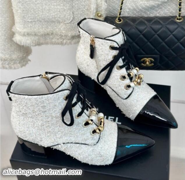 Charming Chanel Tweed & Patent Calfskin Lace-up Ankle Boots with Sequins and Beads White 910055