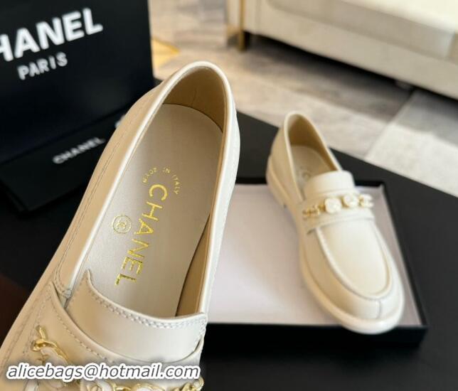 Sophisticated Chanel Calfskin Loafers with Heart Charm Ivory White 910076