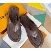 Luxurious Louis Vuitton Men's Flat Thong Slides Sandal in Calf Leather Brown 815077