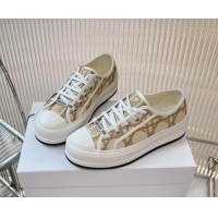 Pretty Style Dior Walk'n'Dior Platform Sneakers 4.5cm in White Cotton Embroidered with Macrocannage Motif in Gold-Tone M