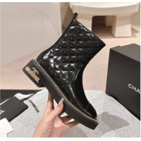 Shop Duplicate Chanel Patent Quilted Calfskin Ankle Boots with Logo Stud and Chain Black 909057