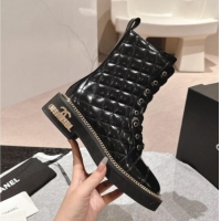 Durable Chanel Patent Quilted Leather lace-up Ankle Boots with Logo Stud and Chain Black 909060