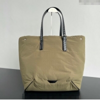 Luxurious Bottega Veneta Men's Crossroad Buckle Tote Bag in Padded Nylon 776201 Khaki 2024