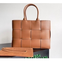 Reasonable Price Bottega Veneta Medium Arco Tote Bag in Intrecciato Leather 729244 Brown 2024