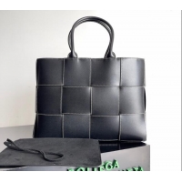 Well Crafted Bottega Veneta Medium Arco Tote Bag in Intrecciato Leather 729244 Black/Stitching 2024