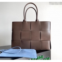 Buy Grade Bottega Veneta Medium Arco Tote Bag in Intrecciato Leather 729244 Chocolate Brown 2024