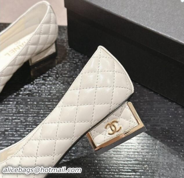 Sumptuous Chanel Quilted Lambskin Leather Low-Heel Pumps White 0910140