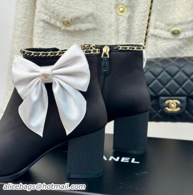 Pretty Style Chanel Fabric & Grosgrain Ankle Boots with Chain and Maxi Bow White/Black 091123