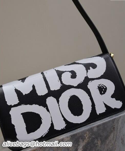 Famous Brand Dior Miss Dior Flap Bag in Miss Dior Graffiti Printed Calfskin DR2610 Black/White 2024