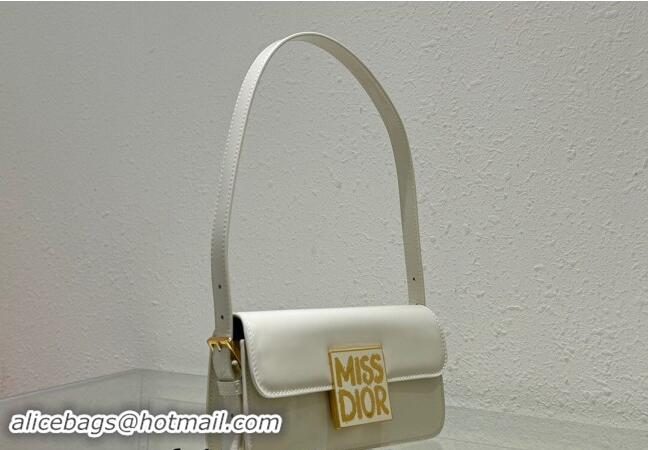 Pretty Style Dior Miss Dior Flap Bag in Patent Calfskin DR2610 White 2024