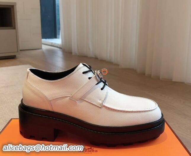 Grade Hermes First Lace-up derby shoe in Palm-Grained Calfskin with Kelly Buckle White 907044 