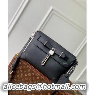 Top Grade Louis Vuitton Men's Steamer Crossbody bag in Black Calf Leather M11607 2024