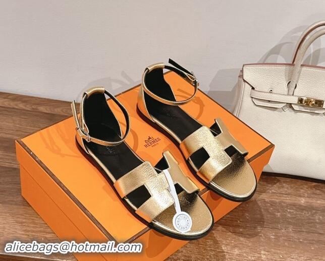 Good Product Hermes Santorini Flat Sandals in Grained Calfskin Gold 909013