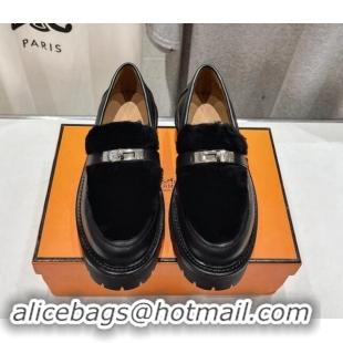 Luxurious Hermes Icone Platform Loafers in Calfskin and Fur with Kelly Buckle Black 909033