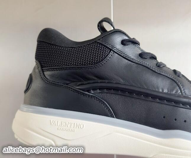 Pretty Style Valentino Calfskin Leather Mid-Top Runboot Sneakers Black 903063