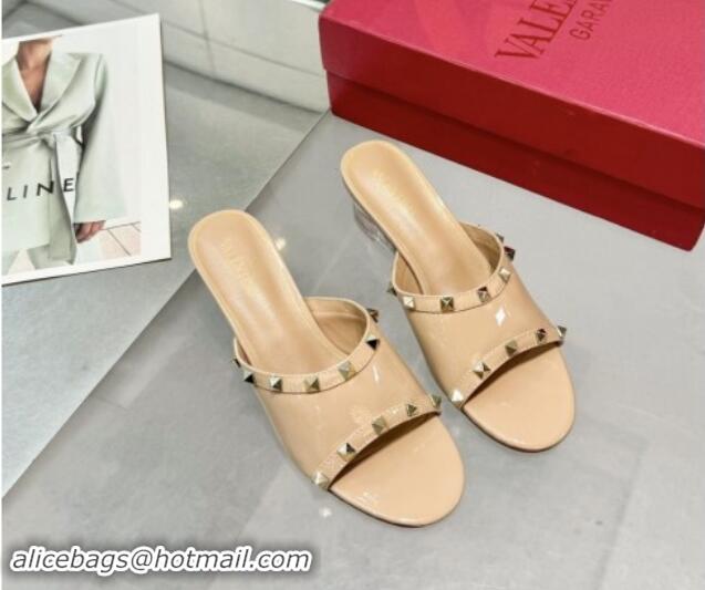 Perfect Valentino Rockstud Patent Calfskin Wedge Slides Sandal 5/8.5cm with Clear Heel Beige 903085