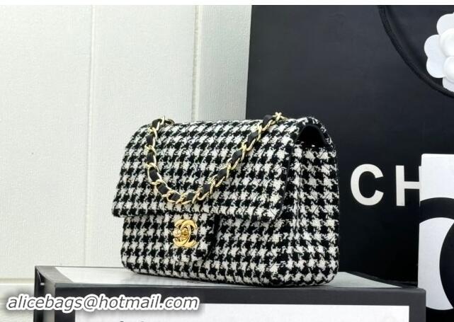 Inexpensive Chanel Classic Hounstooth Tweed Mini Flap Bag A69900 White/Black 2024