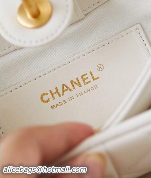 Chic Discount Chanel Calfskin Crossbody Mini bag with Metal-Tone and Pearls AS4949 White 2024