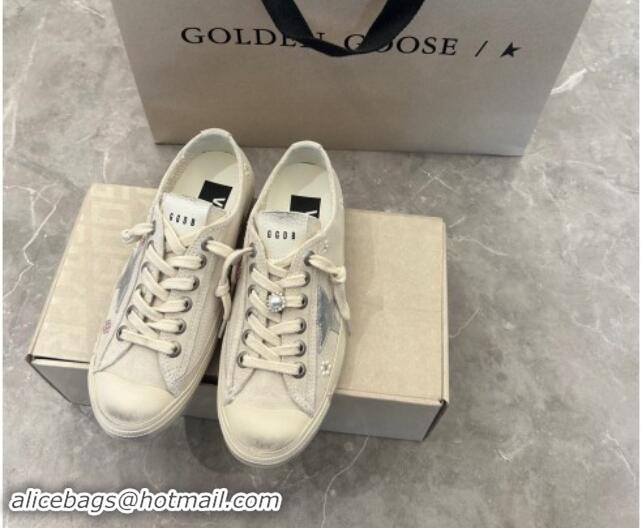 Sumptuous Golden Goose V-Star Sneakers in light gray suede with a silver leather star and Pearls Charm 7230102