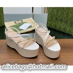 Sumptuous Gucci Signoria Leather Platform Wedge Sandals with Logo Chain White 7230136