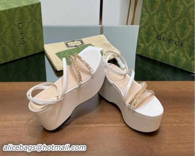 Sumptuous Gucci Signoria Leather Platform Wedge Sandals with Logo Chain White 7230136