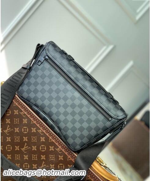 Top Design Louis Vuitton  Damier Graphite Canvas Montsouris Messenger Bag N46685