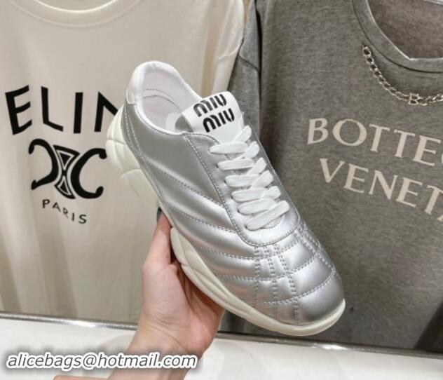 Charming Miu Miu Quilted Leather Sneakers Silver 813071