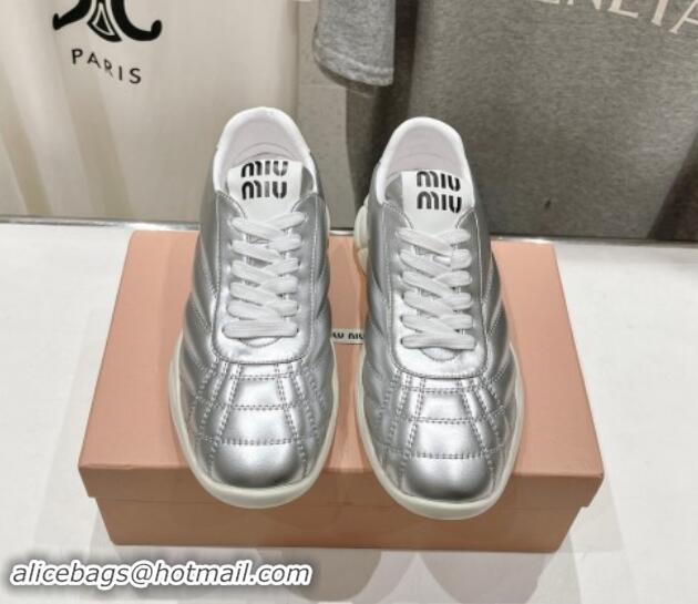 Charming Miu Miu Quilted Leather Sneakers Silver 813071