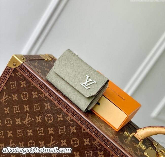 Good Taste Louis Vuitton Slender Pilot Wallet in LV Aerogram Leather M81740 Sage Green 2024